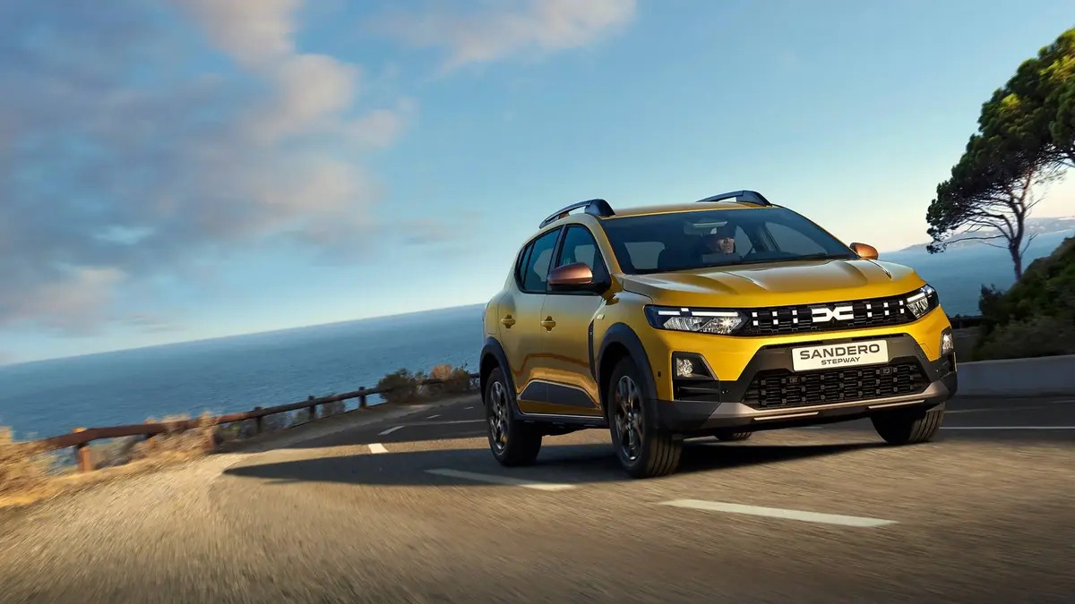 Dacia Sandero Stepway Hybrid 155