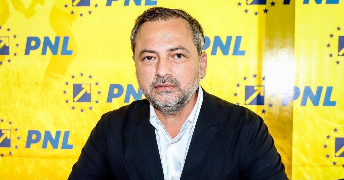 Dan Motreanu vorbind la un eveniment public
