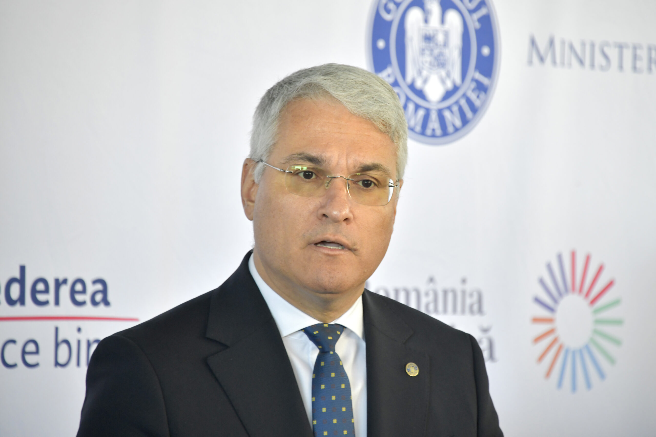 Dragoș Pîslaru, fost ministru al Muncii, în cadrul unei conferințe de presă