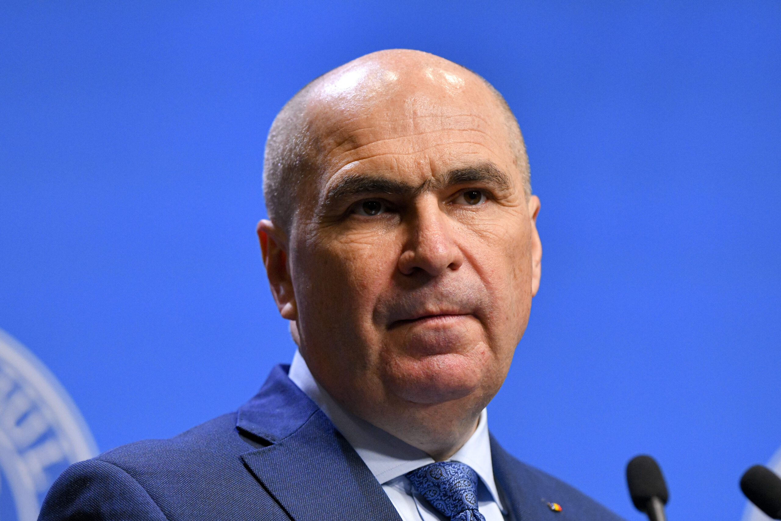 Ilie Bolojan, premierul interimar al României, în timpul unei declarații oficiale