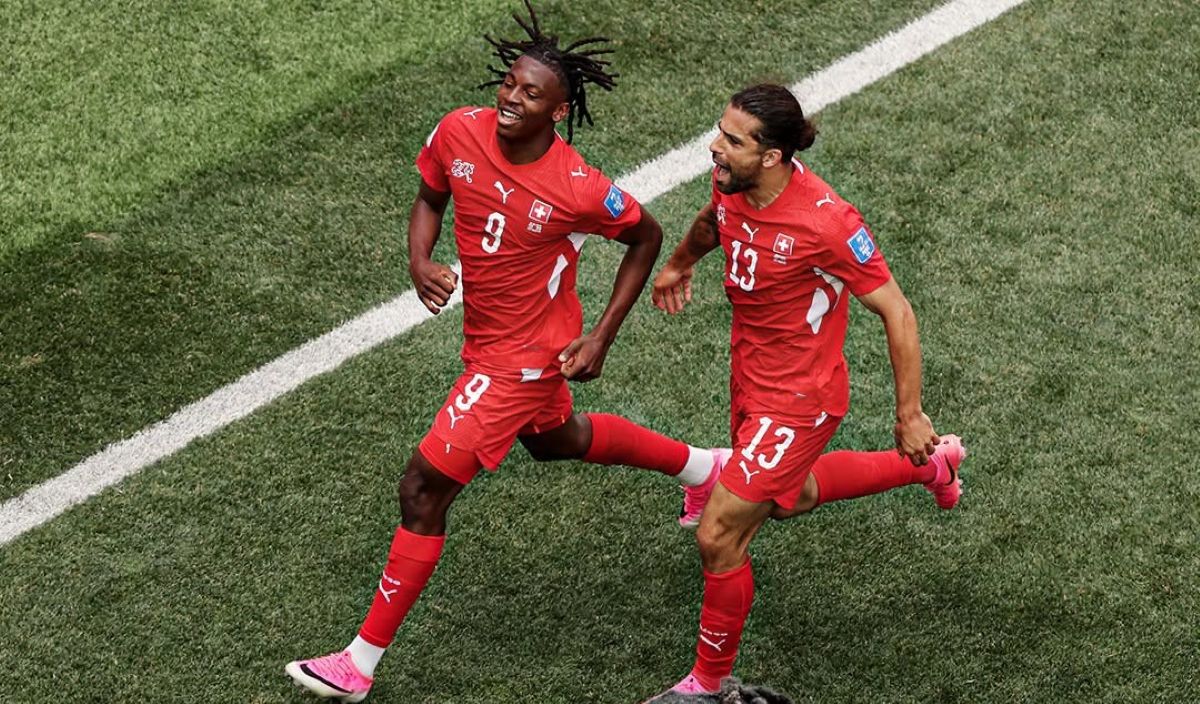 Johan Manzambi sărbătorind un gol pentru Elveția la Cupa Mondială