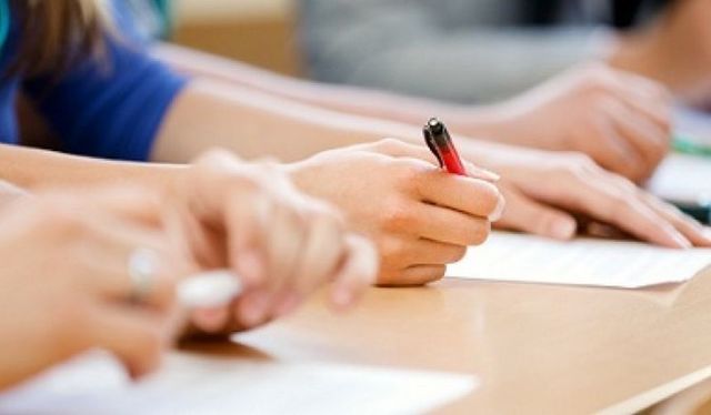Liceeni la examenul de Bacalaureat