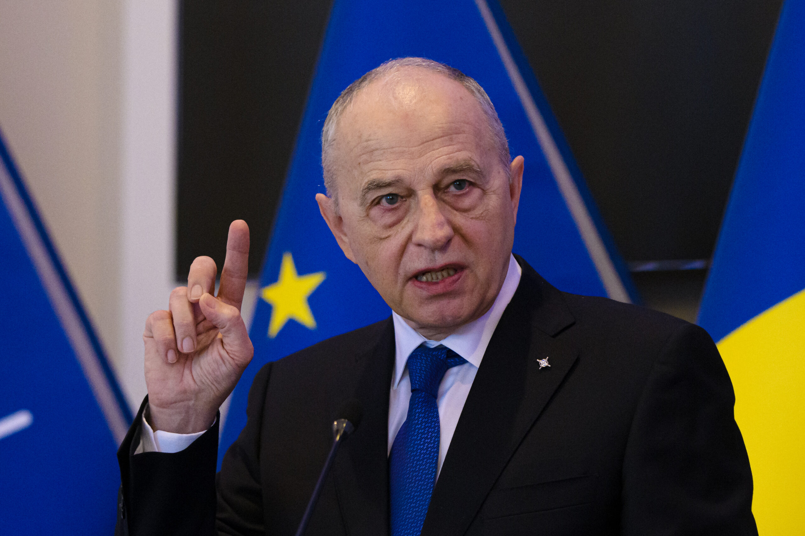 Mircea Geoană, interviu în presa turcă: Turcia, jucător cheie în industria de apărare NATO