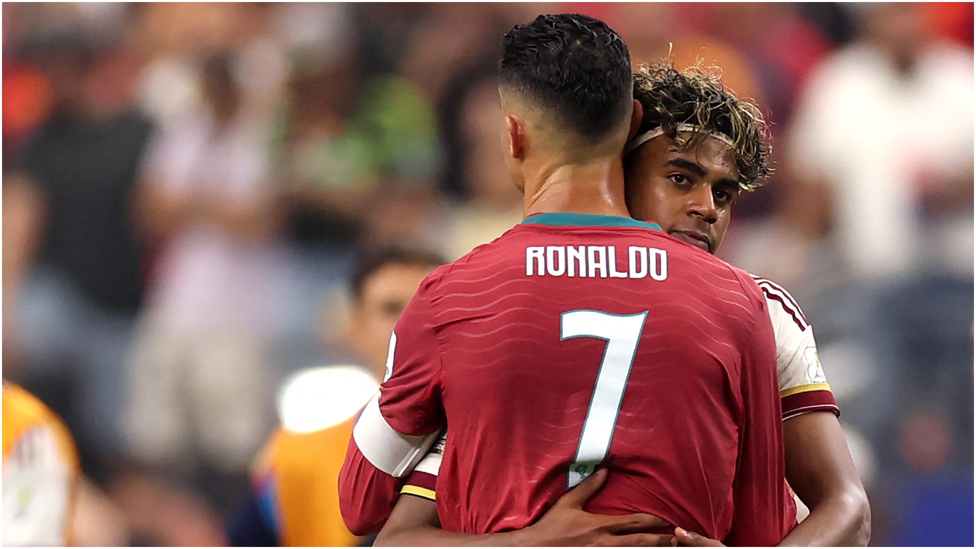 Moment emoționant între Cristiano Ronaldo și Lamine Yamal după Portugalia – Spania 0-1