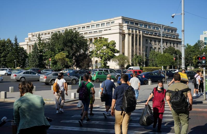 Grafic cu evoluția numărului de angajați în România