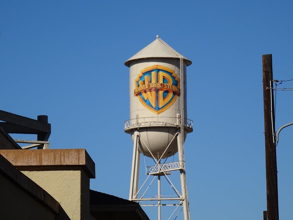 Paramount face concesii pentru aprobarea UE la preluarea Warner Bros. Discovery