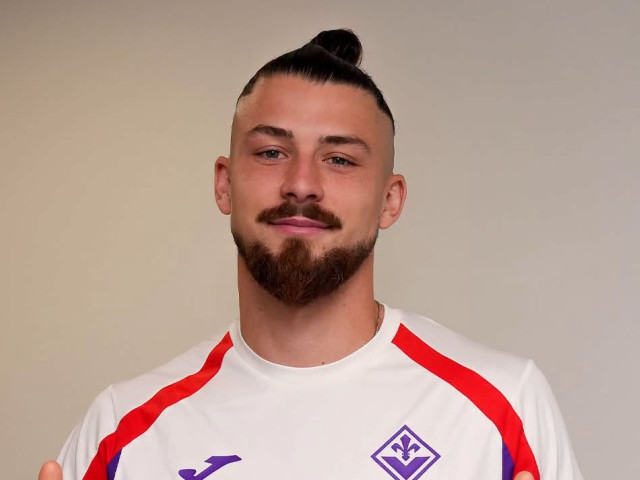 Radu Drăgușin la testele medicale cu Fiorentina