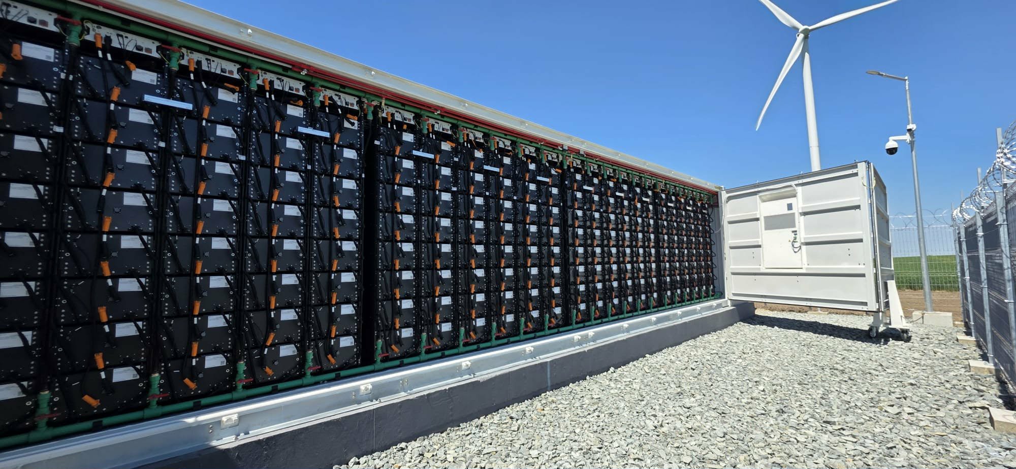 Grafic cu prețul energiei electrice în România și Bulgaria