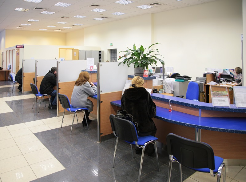 Grafic cu ponderea activelor bancare românești și străine în România