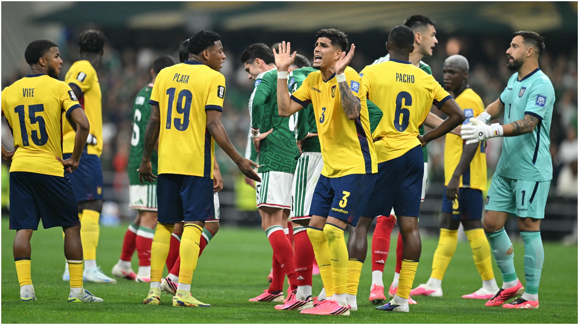 Scandal la Cupa Mondială 2026: Piero Hincapie, eliminat după ce și-a acoperit gura în meciul Mexic – Ecuador 2-0