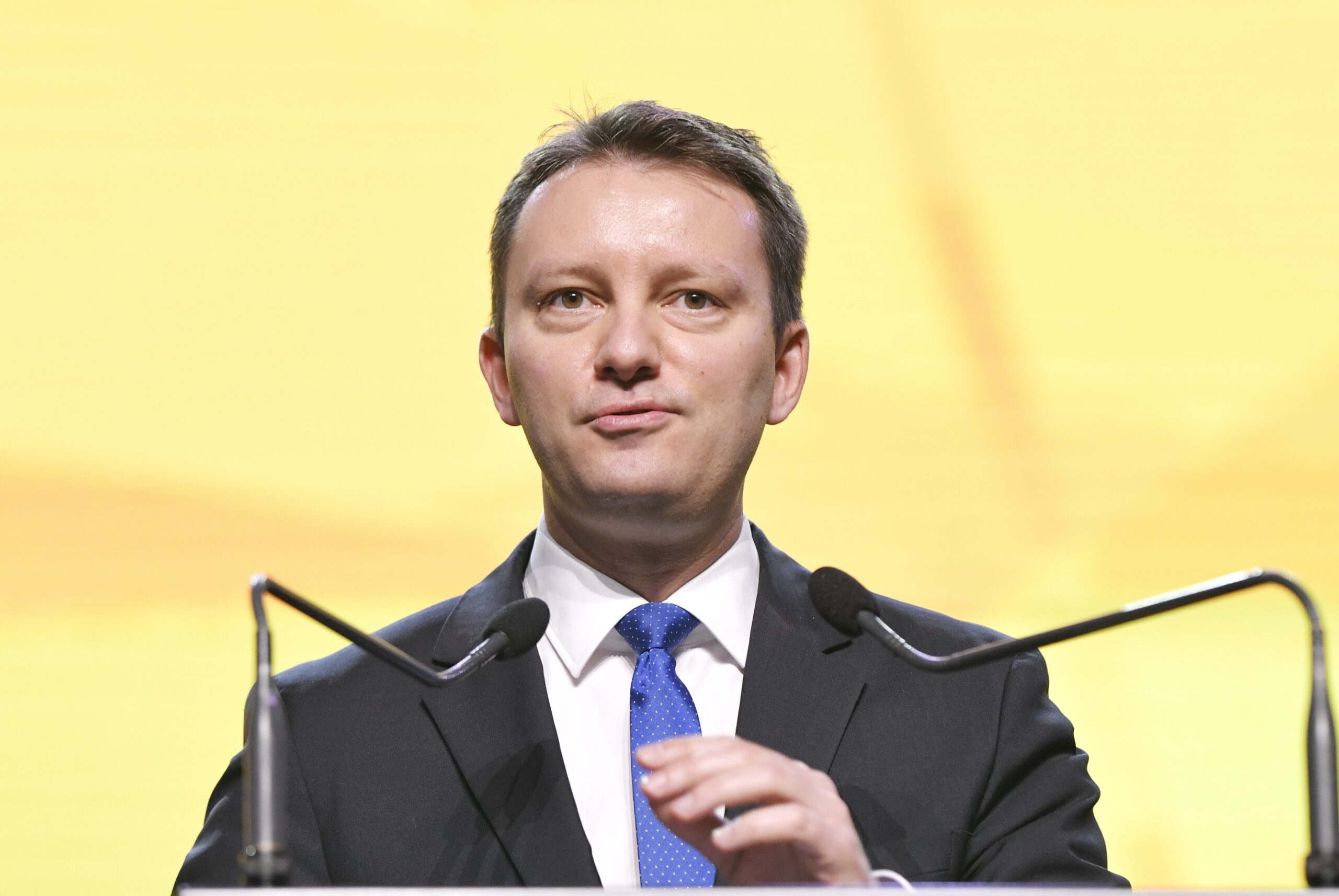 Siegfried Mureșan vorbind la un eveniment politic