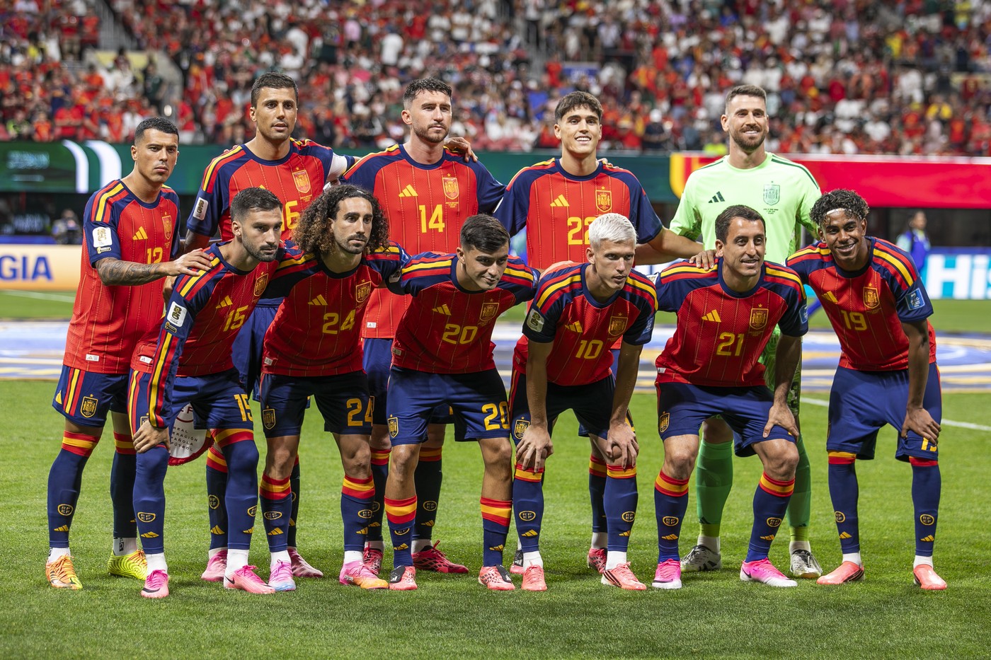 Jucătorii Spaniei sărbătoresc un gol în meciul cu Austria la Cupa Mondială 2026