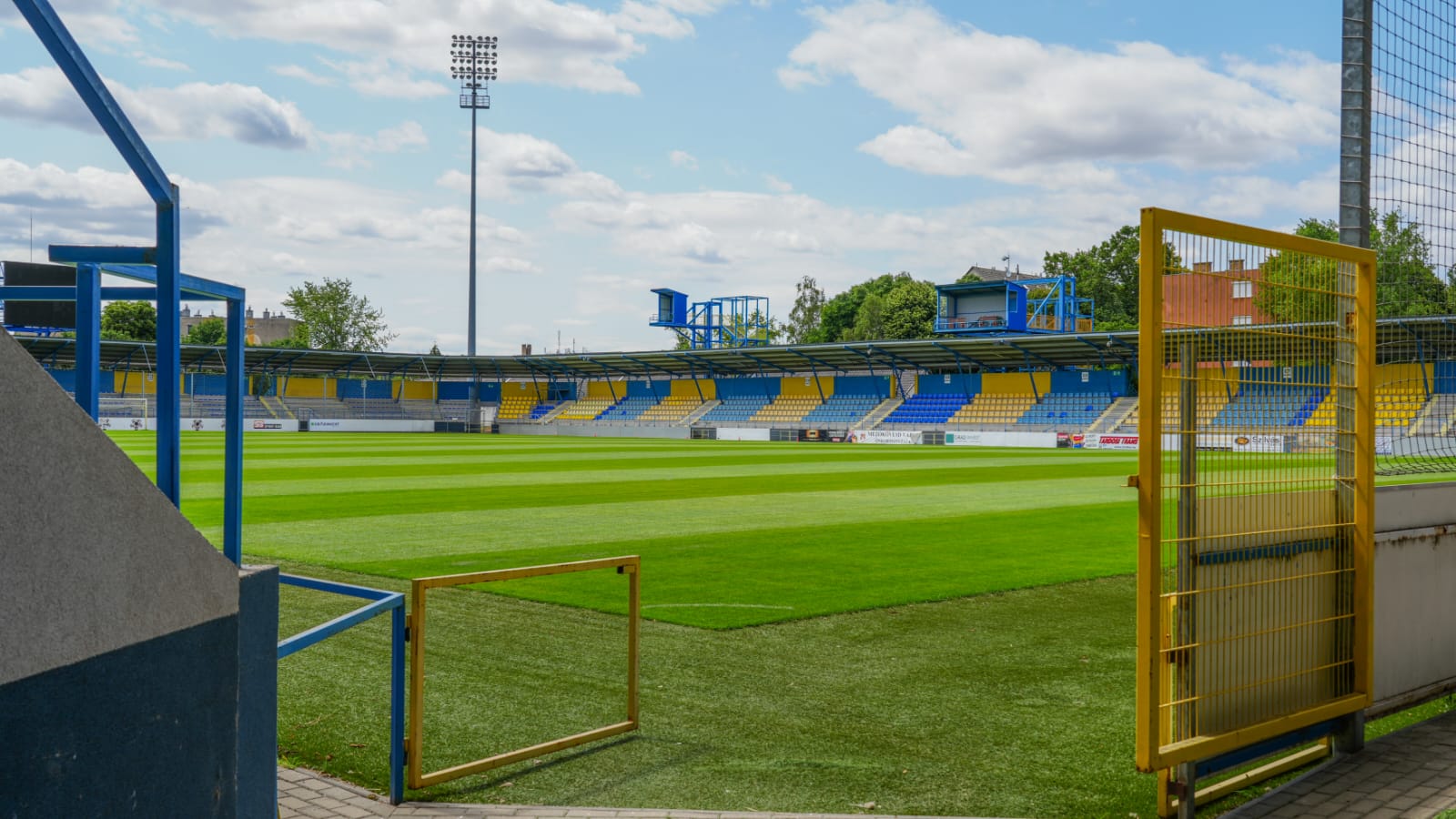 Stadionul din Mezőkövesd, gazon excelent pentru meciul Universității Craiova cu ML Vitebsk