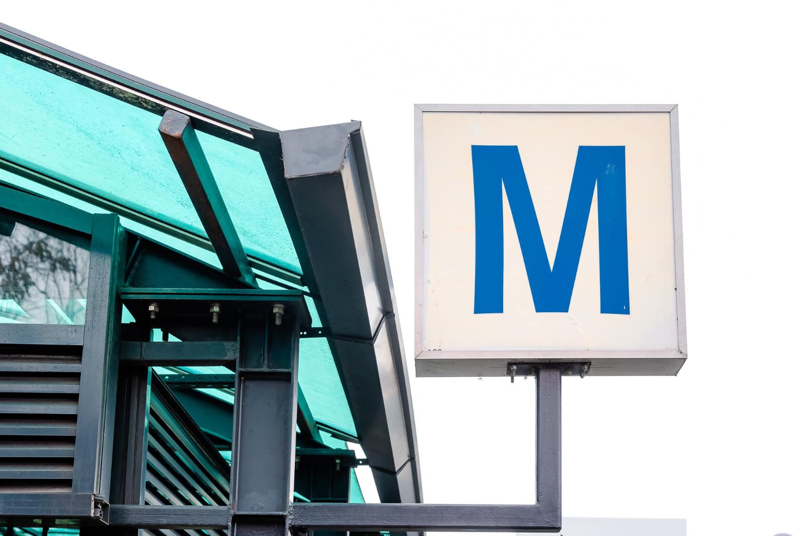 Stația de metrou Piața Victoriei 2 inundată